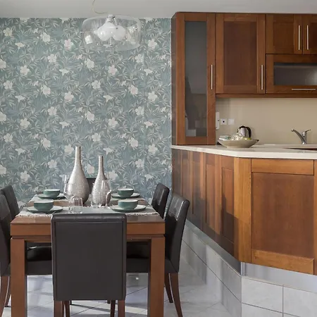 Zenmar Apartment *